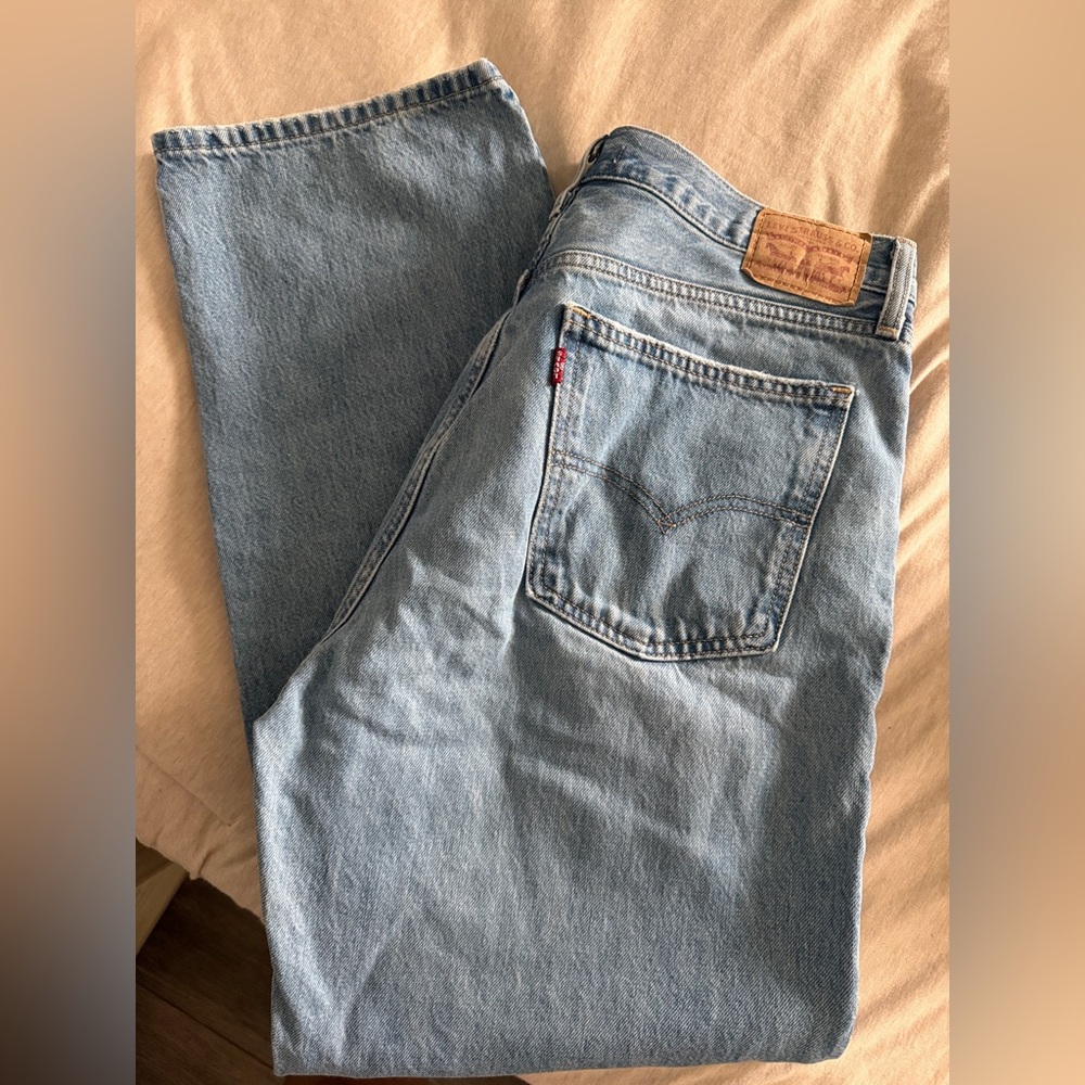 Levi's Light Wash Relaxed Fit Jeans